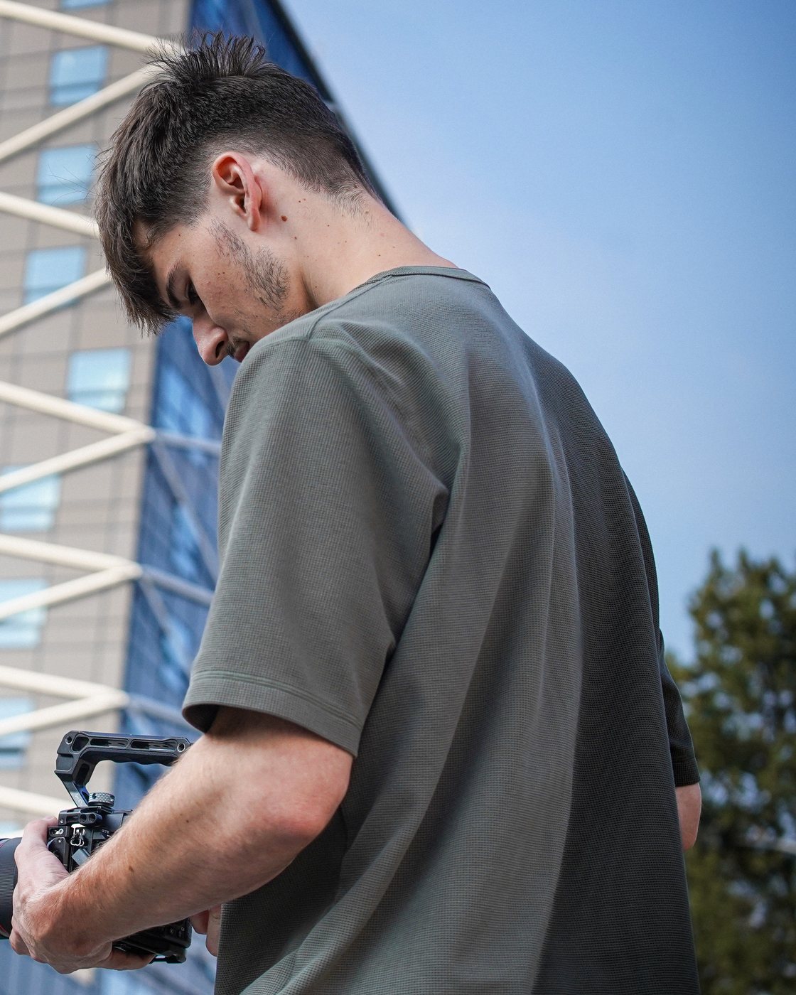 Kameraman Estate Production při práci